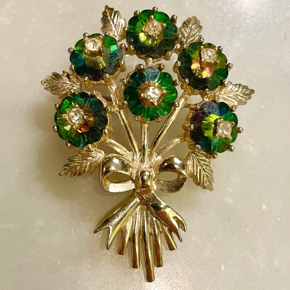 Vintage Signed Emmons Crystal Detail Pin